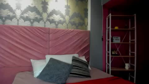 Karina online show from 11-28-25, 09:17