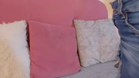Snapshot of karina2smith chatting on 07-24-26, 12:14 karina online show from 07-24-26, 12:14