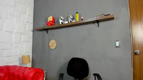 karina_aurora online show from 04-23-26, 06:25