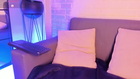 Snapshot of karina_gomez_18 chatting on 01-29-25, 09:12 Kari online show from 01-29-25, 09:12