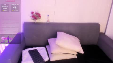 Snapshot of karina_gomez_18 chatting on 10-03-25, 11:18 Kari online show from 10-03-25, 11:18