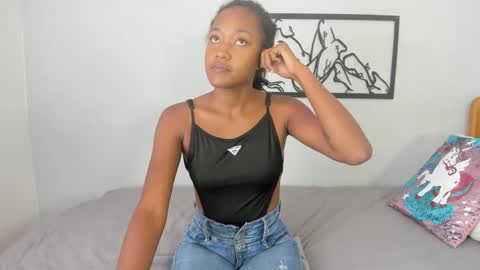 Snapshot of karina_lopez7 chatting on 09-29-25, 03:17 karina_lopez7 online show from 09-29-25, 03:17