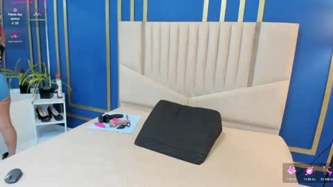 Karina  online show from 04-23-26, 12:04