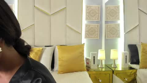 karinaacox online show from 05-05-26, 12:35