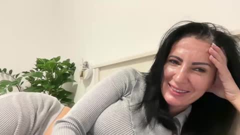 Snapshot of karinablair chatting on 12-15-24, 08:25 Karina online show from 12-15-24, 08:25