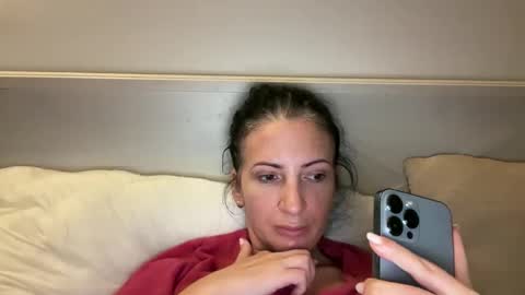 Snapshot of karinablair chatting on 12-17-24, 10:00 Karina online show from 12-17-24, 10:00