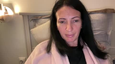 Snapshot of karinablair chatting on 12-23-24, 04:50 Karina online show from 12-23-24, 04:50
