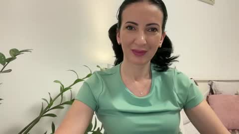 Snapshot of karinablair chatting on 02-18-25, 01:43 Karina online show from 02-18-25, 01:43