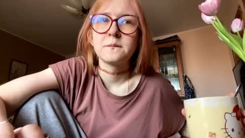 Snapshot of karinamuccia chatting on 03-10-26, 07:13 Karina online show from 03-10-26, 07:13