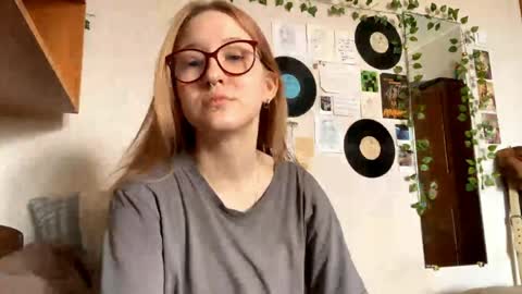 Karina online show from 04-09-26, 08:20