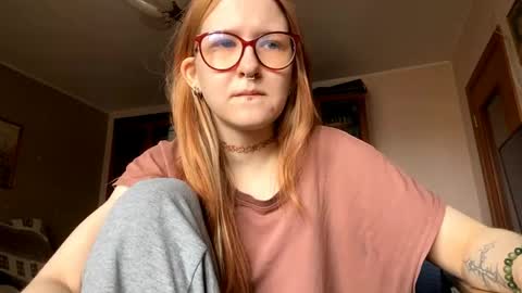 Karina online show from 04-19-26, 07:51