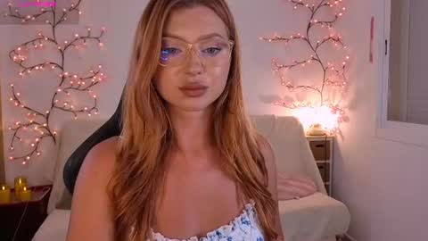 Snapshot of karinchik_ chatting on 07-09-26, 07:18 Karina online show from 07-09-26, 07:18