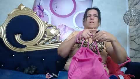 Karito online show from 10-20-25, 11:10