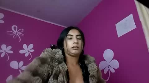 Snapshot of karitol22 chatting on 07-25-26, 01:08 karitol22 online show from 07-25-26, 01:08