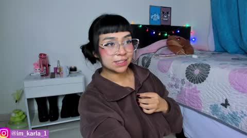 Snapshot of karla__1 chatting on 01-10-25, 05:58 Ill be on at sunday see u Lynn  Could u help me to reach 100 Thmbs upp plssss   Independent girl 3 online show from 01-10-25, 05:58