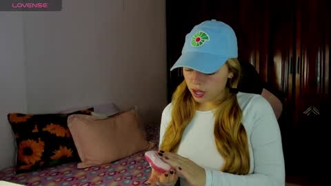 Snapshot of karla_charloby chatting on 05-05-26, 02:58 Karla online show from 05-05-26, 02:58