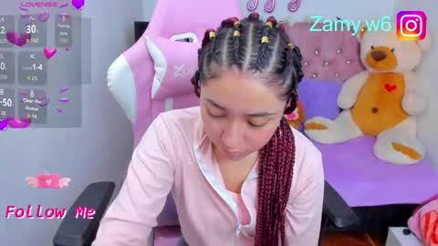 Snapshot of karla_cutee1 chatting on 09-30-25, 05:12 karla online show from 09-30-25, 05:12