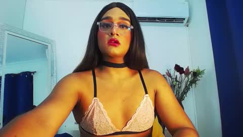 Snapshot of karla_dior chatting on 02-12-25, 05:26 DIOR online show from 02-12-25, 05:26