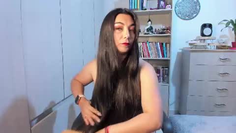 Karla  online show from 06-16-26, 10:40