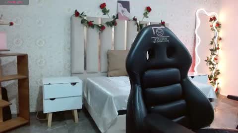 karla_tay1 online show from 07-25-26, 11:41