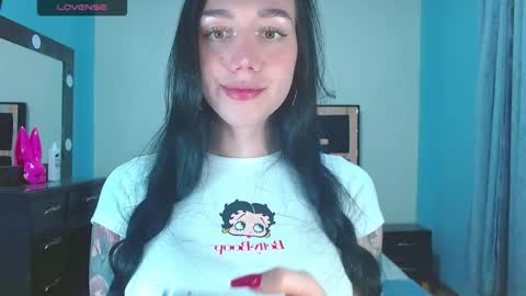 Snapshot of karla_zambrano chatting on 01-06-26, 07:39 karla online show from 01-06-26, 07:39