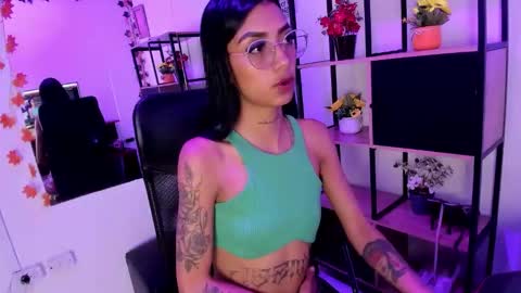 karlaslutskinny__ online show from 02-18-26, 09:44