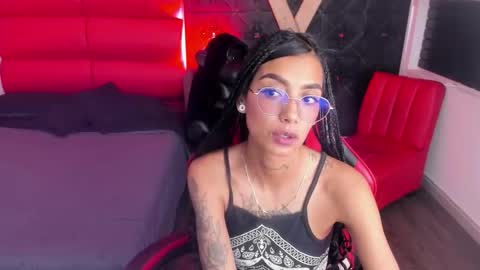karlaslutskinny__ online show from 05-19-26, 09:21
