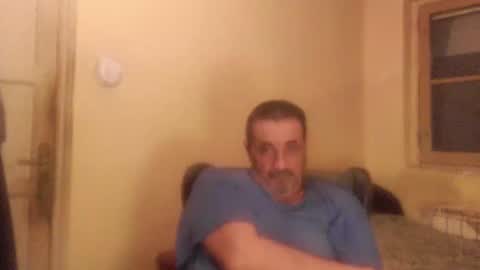 Snapshot of karlpal chatting on 12-14-25, 01:33 karlpal online show from 12-14-25, 01:33