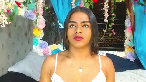 KARLY.  online show from 11-02-25, 07:33