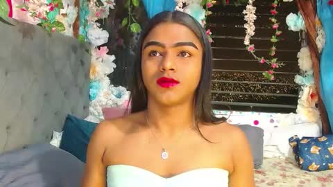 KARLY.  online show from 01-08-26, 09:44