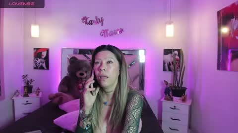 Snapshot of karly_moonn chatting on 07-16-26, 12:27 Karly Moonns online show from 07-16-26, 12:27