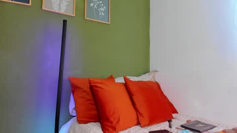 Karlye online show from 05-18-26, 11:49