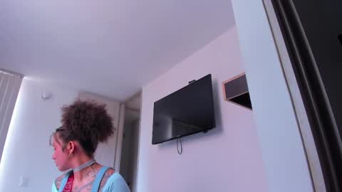 Karlye online show from 05-31-26, 06:09