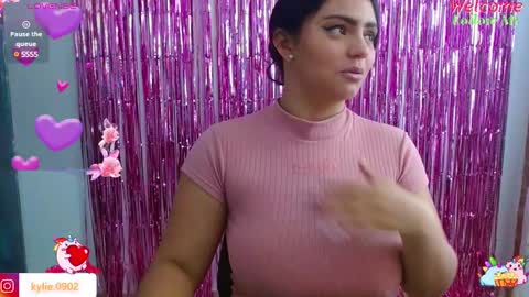 karol 09 online show from 01-04-25, 04:44