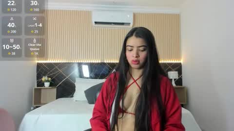 karol_cortes online show from 10-14-25, 01:01