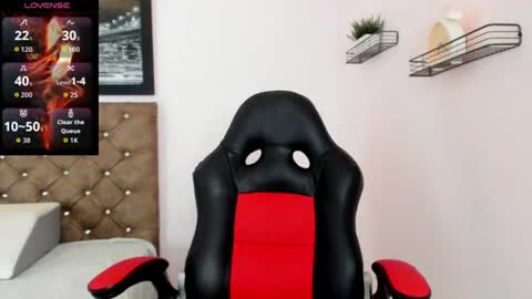 Snapshot of karol_deny chatting on 06-16-26, 07:38 Karol D online show from 06-16-26, 07:38