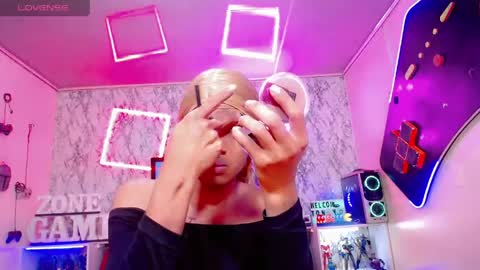 karol Vanessa   online show from 05-19-26, 11:38