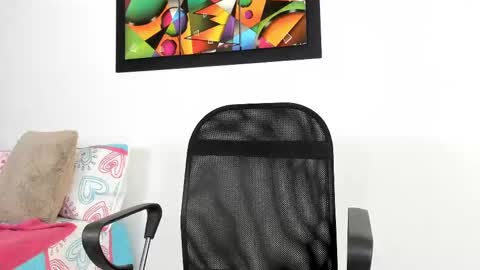 Snapshot of karol_w10 chatting on 02-11-25, 07:48 karol_w10 online show from 02-11-25, 07:48