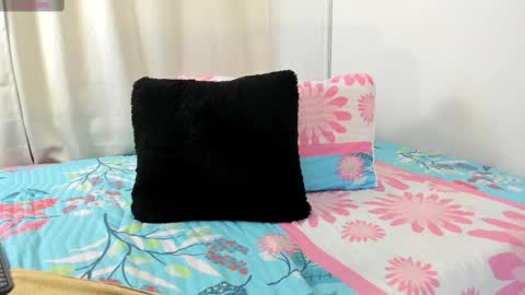 Snapshot of karol_w10 chatting on 03-04-25, 01:45 karol_w10 online show from 03-04-25, 01:45