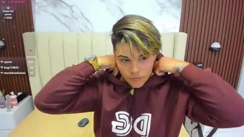 Karol and Luna online show from 02-21-25, 05:24