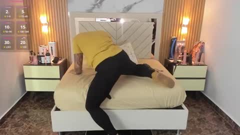 Karol and Luna online show from 09-20-25, 02:45