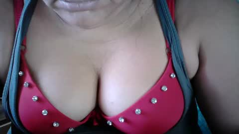 karolbb online show from 12-08-24, 04:28