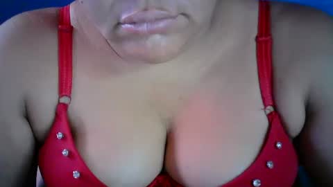 karolbb online show from 12-15-24, 02:16