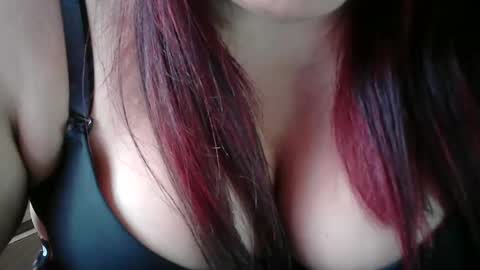 karolbb online show from 02-22-25, 02:30