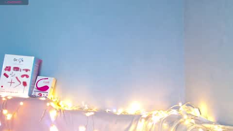 Snapshot of karolina_hottie_ chatting on 01-30-25, 06:24 Kira online show from 01-30-25, 06:24