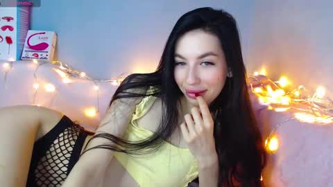 Snapshot of karolina_hottie_ chatting on 02-12-25, 03:07 Kira online show from 02-12-25, 03:07