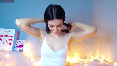 Snapshot of karolina_hottie_ chatting on 02-16-25, 02:53 Kira online show from 02-16-25, 02:53