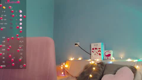 Snapshot of karolina_hottie_ chatting on 10-04-25, 02:42 Kira online show from 10-04-25, 02:42