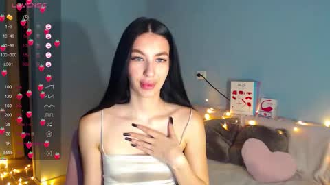 Snapshot of karolina_hottie_ chatting on 10-25-25, 01:57 Kira online show from 10-25-25, 01:57