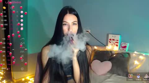 Snapshot of karolina_hottie_ chatting on 10-28-25, 02:04 Kira online show from 10-28-25, 02:04